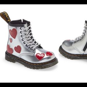 Dr martens 1460 cosmic glitter boot for girls size 8 us